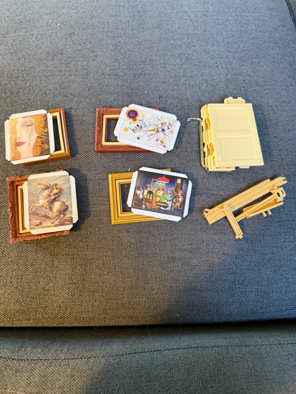 Mini Brand Miniature Picture Frames and Stand Set